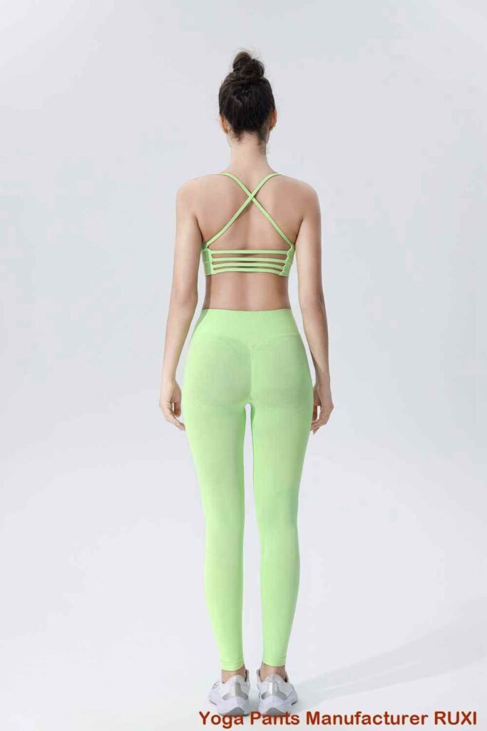 shorts ruith dubh le waist àrd RUXI al2899