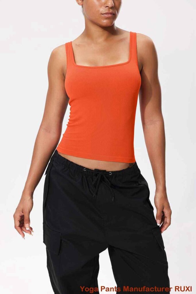 boireannaich a’ ruith shorts le pòcaid fòn RUXI al2664