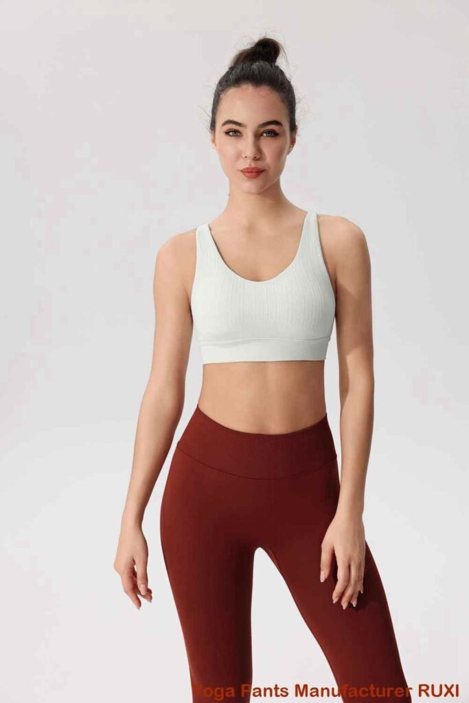 shorts yoga dubh le pòcaidean RUXI al3562